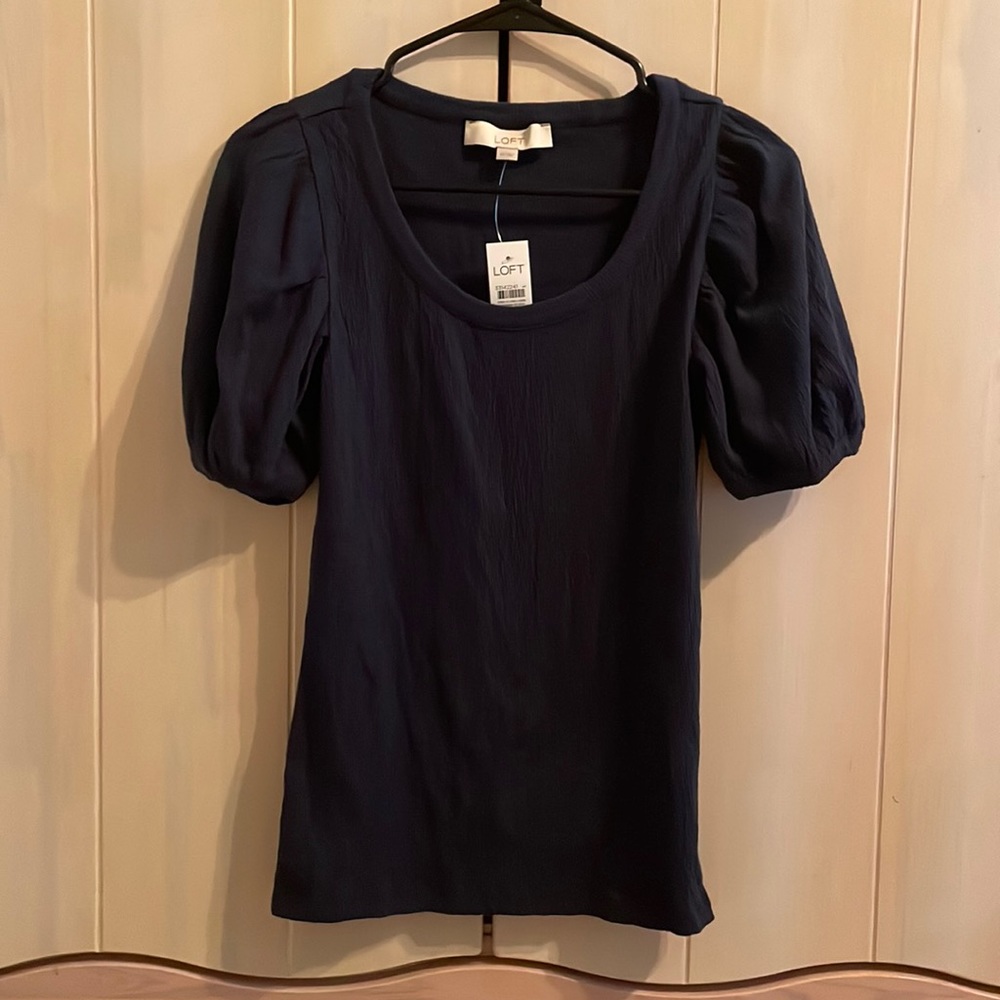 Loft puff sleeve top